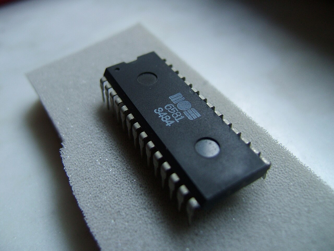 MOS 6581 SID